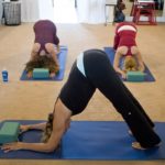 Práctica de yoga - El Doctor en Casa